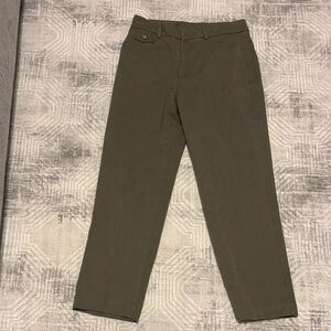 Zara Women’s green olive pants capri
